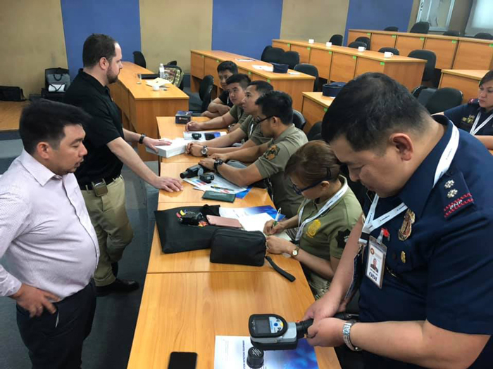 野外作業(yè)下的無損檢測,隱藏在150mm深處的違禁品探測 野外作業(yè)下的無損檢測,隱藏在150mm深處的違禁品探測